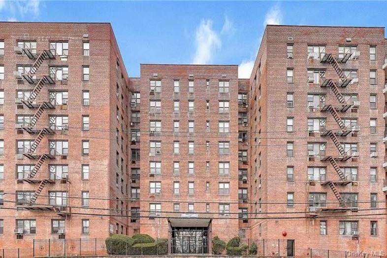 277 Bronx River Road - Photo 1