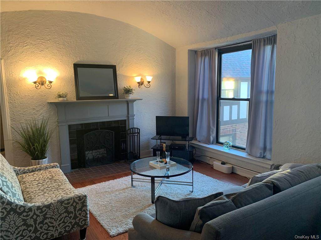 36 Westview Avenue - Photo 1
