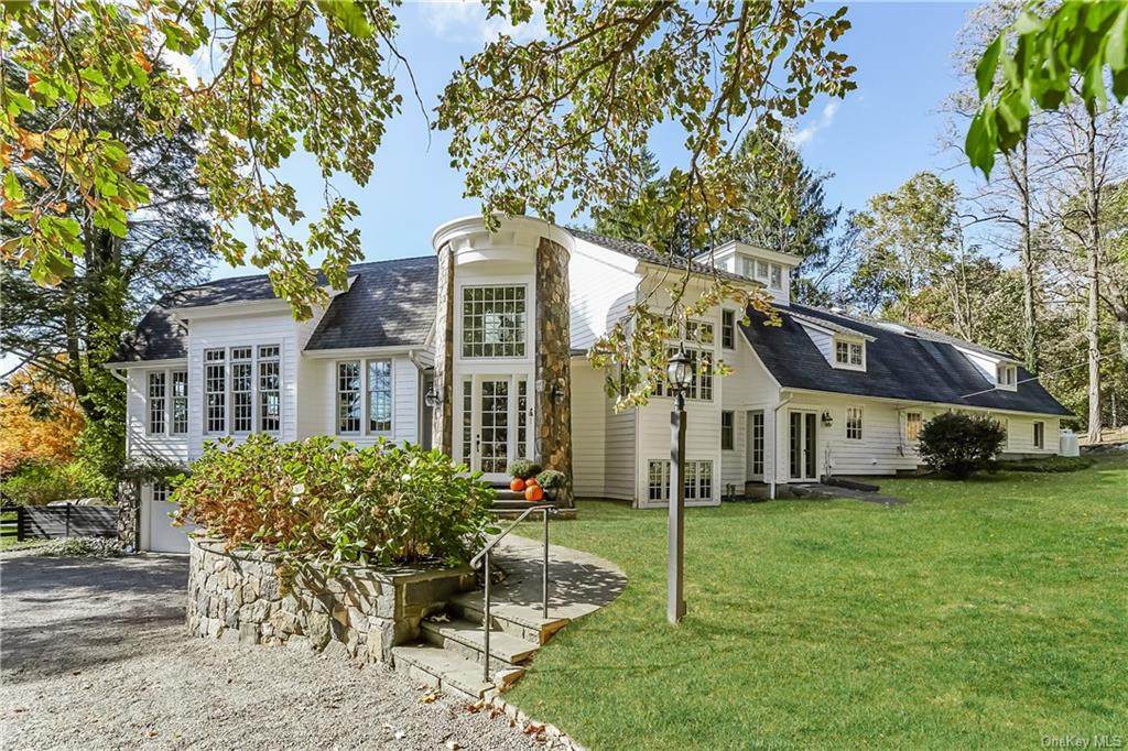 10 Indian Hill Road - Photo 1