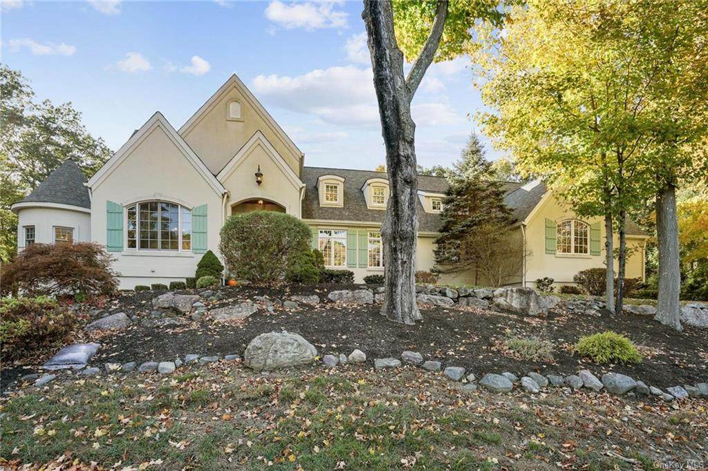 10 Greenwich Avenue - Photo 1