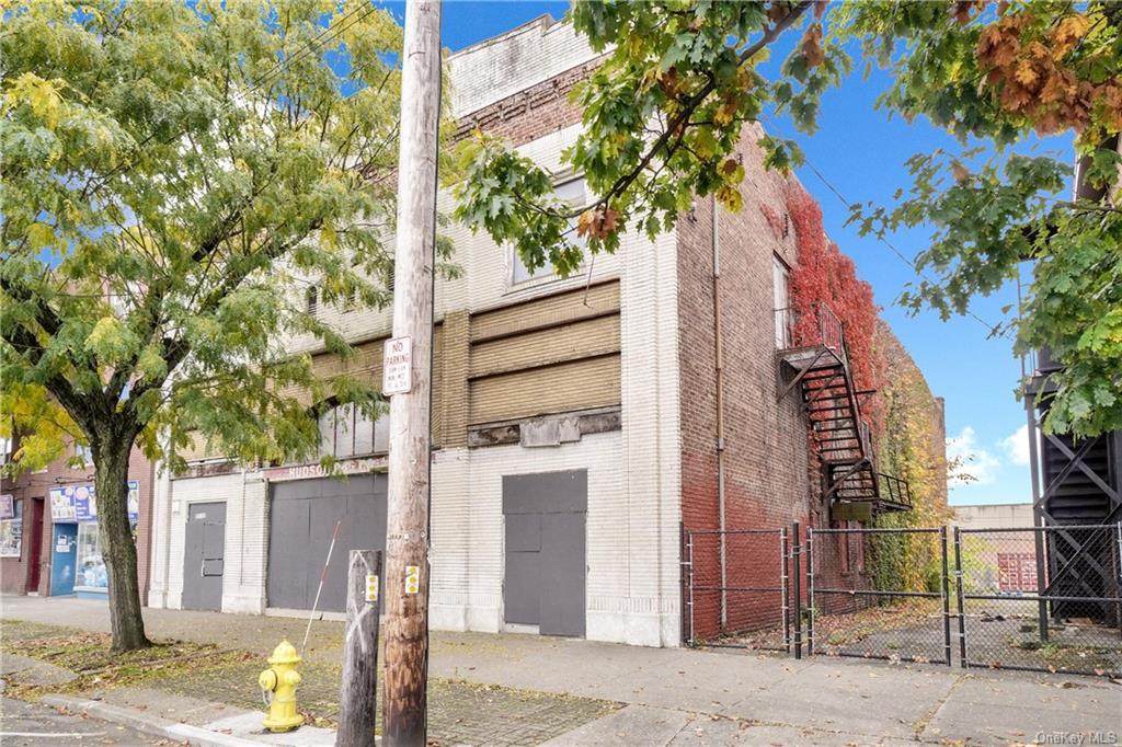 315 Broadway - Photo 1
