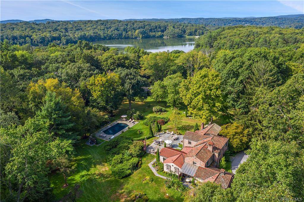340 Cross River Road - Photo 1