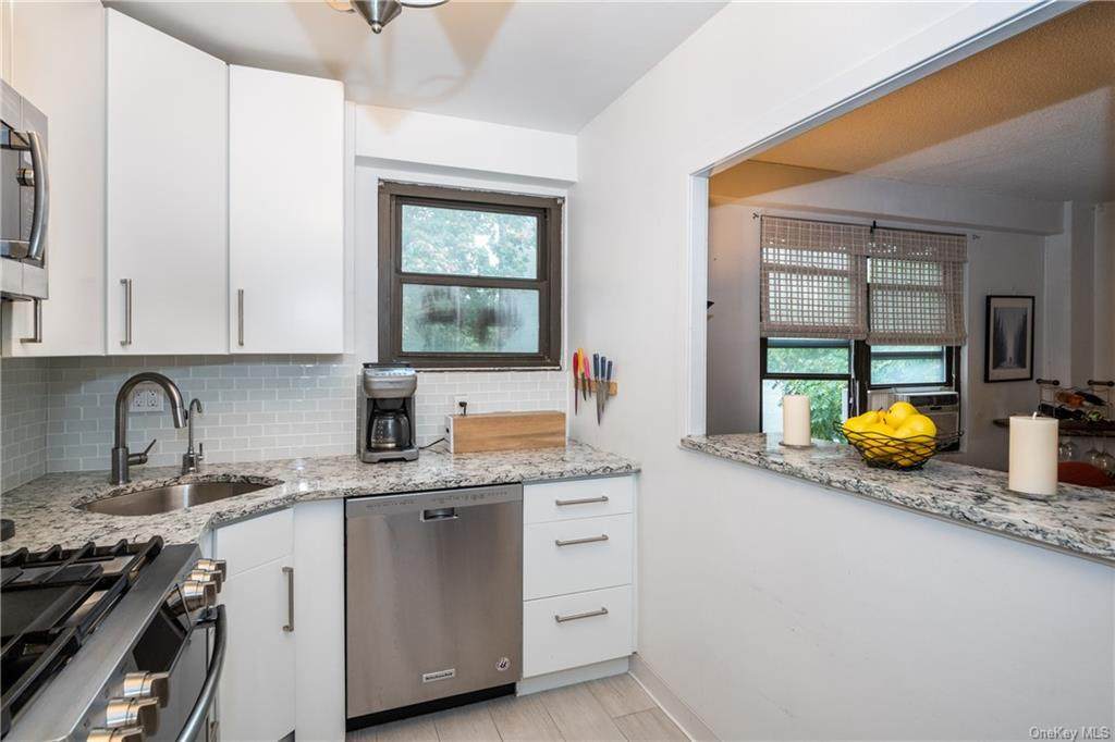 166 Pearsall Drive Drive - Photo 1