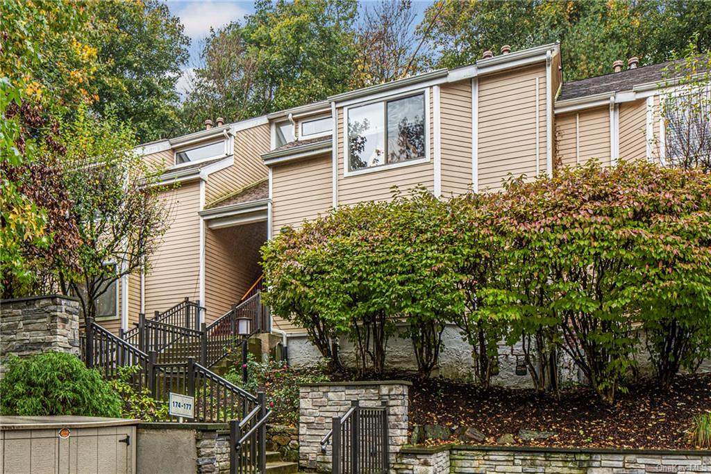 176 Birchwood Close - Photo 1