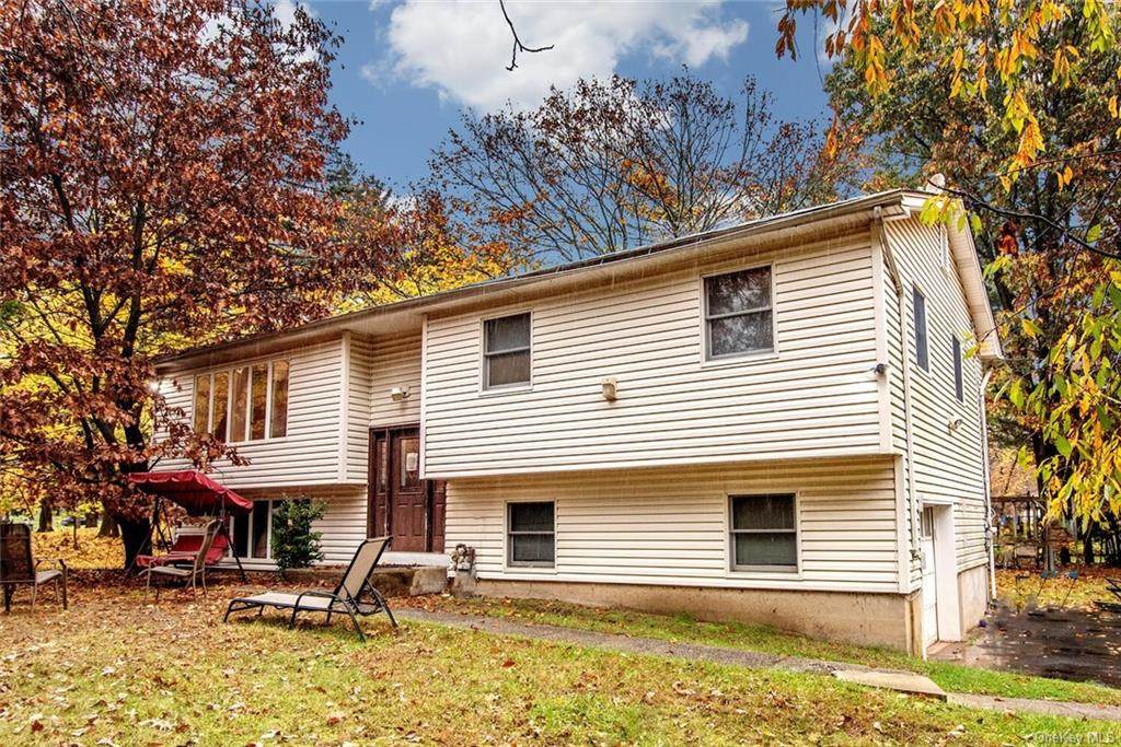 19 Sandy Brook Drive - Photo 1