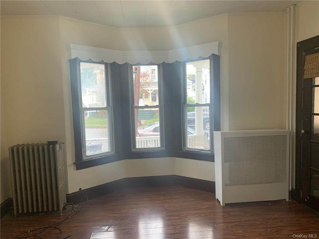 911 Constant Avenue - Photo 1