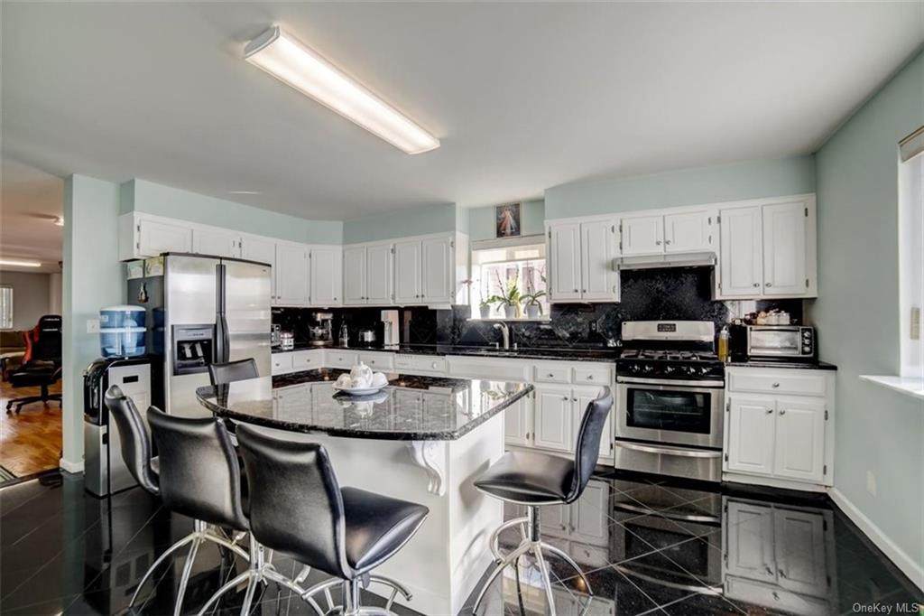 1839 Barnes Avenue - Photo 1
