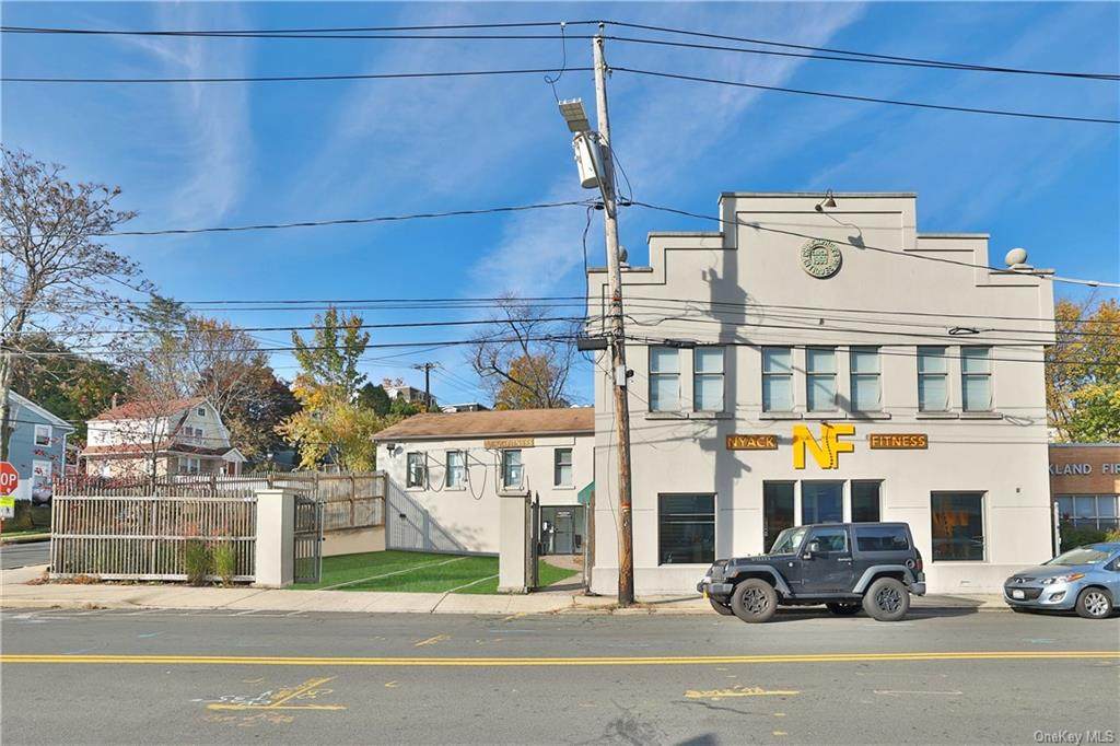 82 Franklin Street - Photo 1