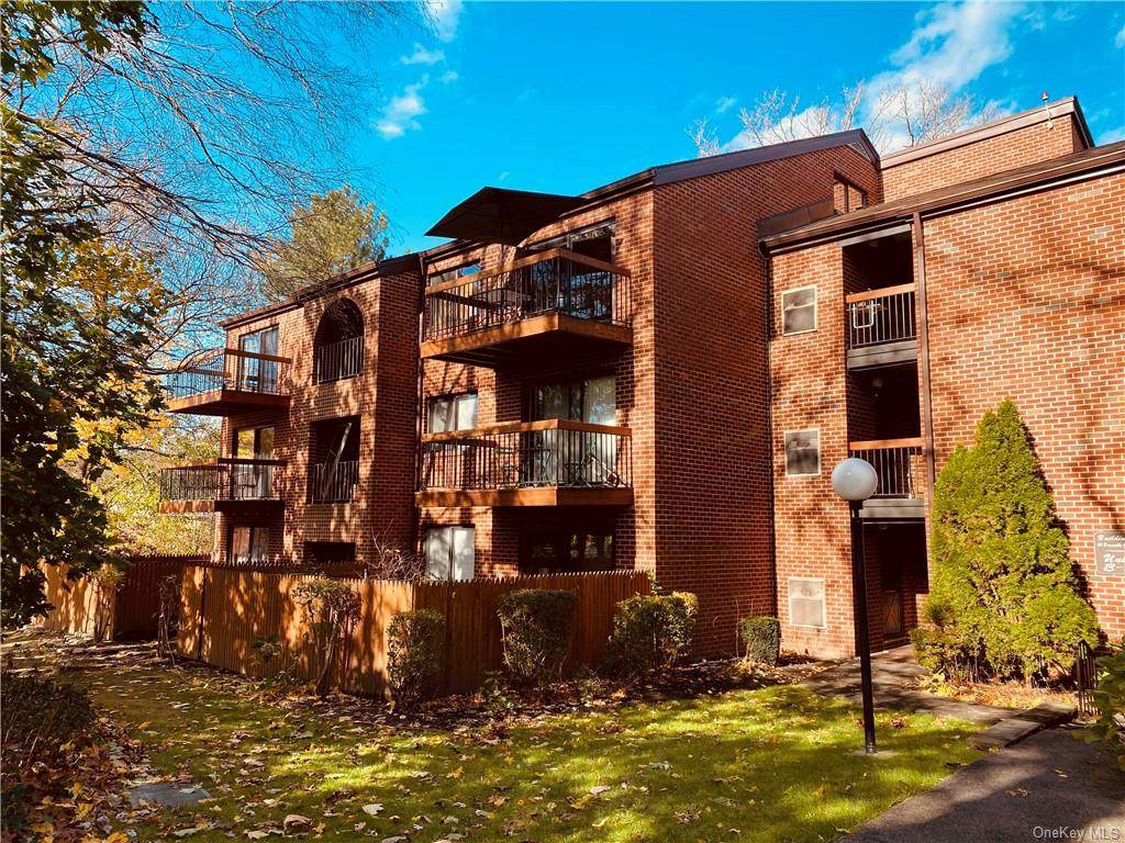 24 Bronxville Glen Drive - Photo 1