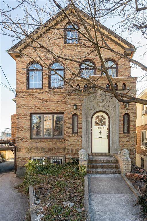 3212 Cambridge Avenue - Photo 1
