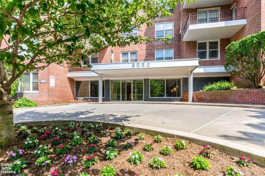 3050 Fairfield Avenue - Photo 1