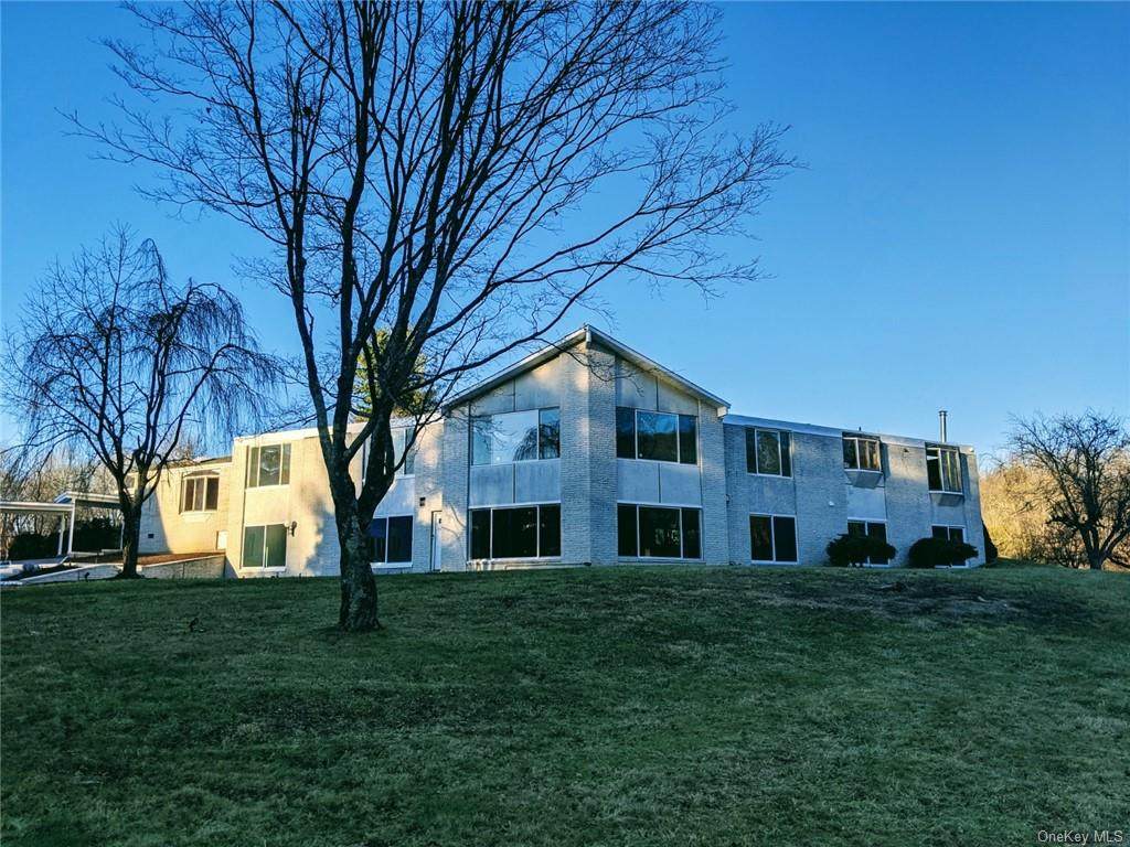 18 Dwight Lane - Photo 1