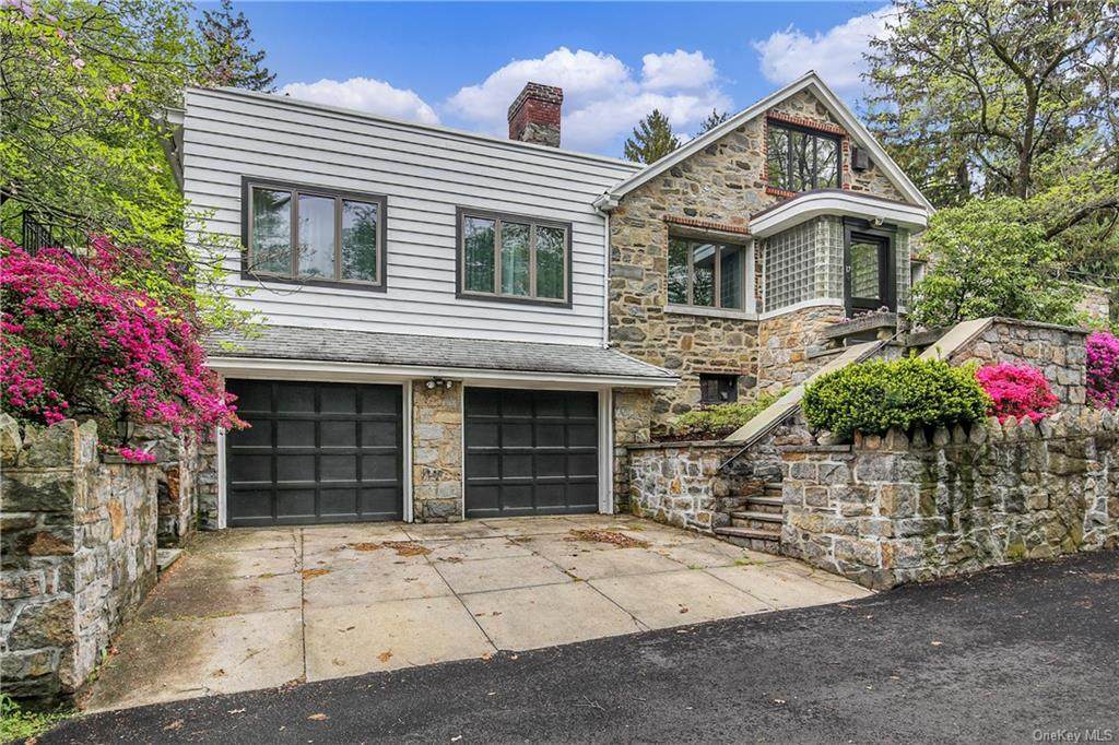 17 Stanley Avenue - Photo 1
