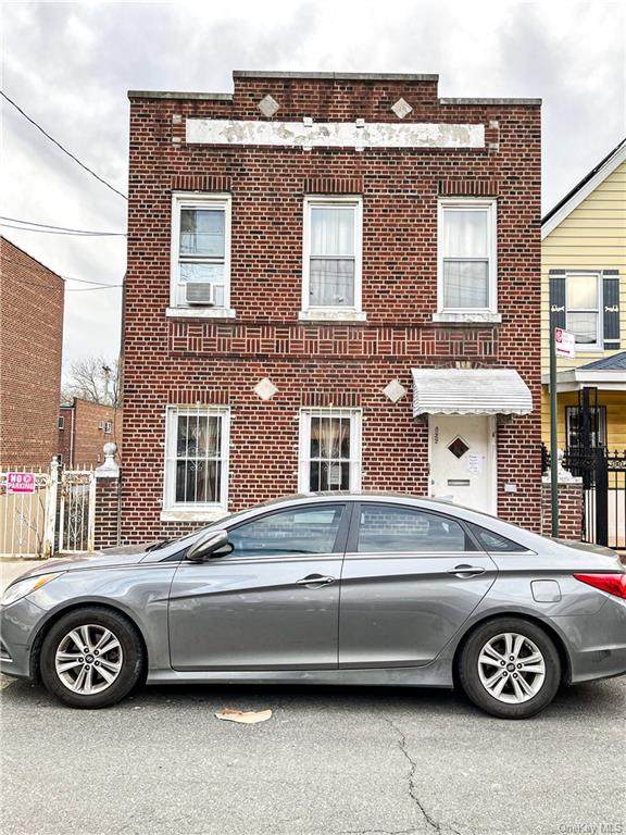 822 215th Street - Photo 1