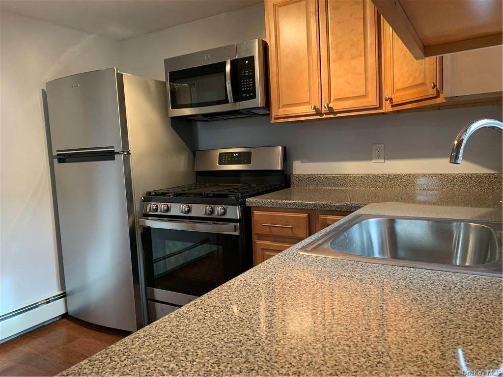 27 White Avenue - Photo 1