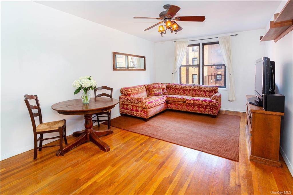 70 Park Terrace - Photo 1