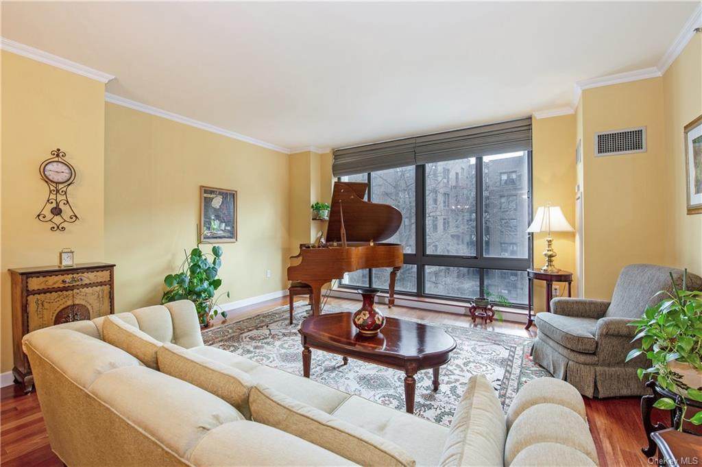 10 City Place - Photo 1