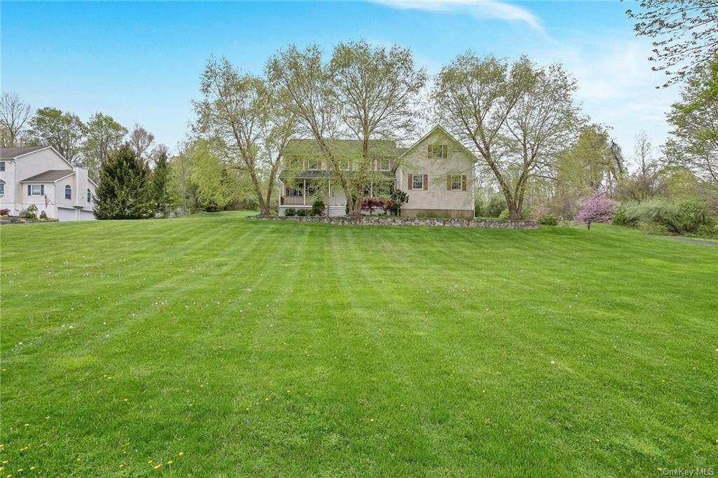 21 Nicholas Way - Photo 1
