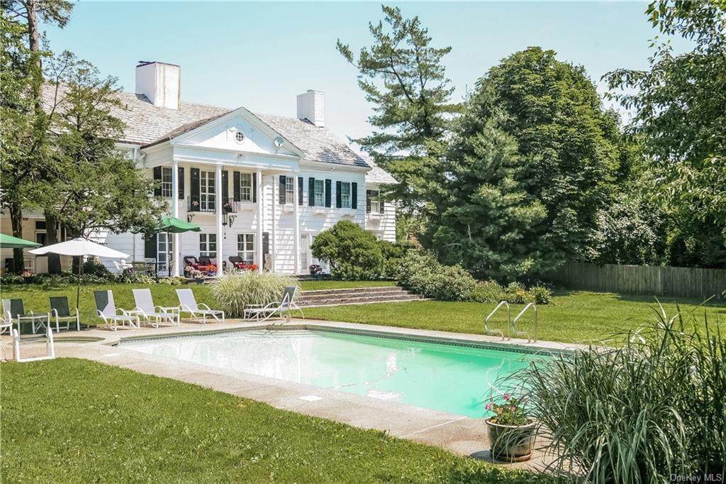2 Elm Hill Drive - Photo 1