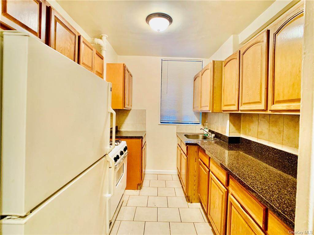 2130 Tremont Avenue - Photo 1