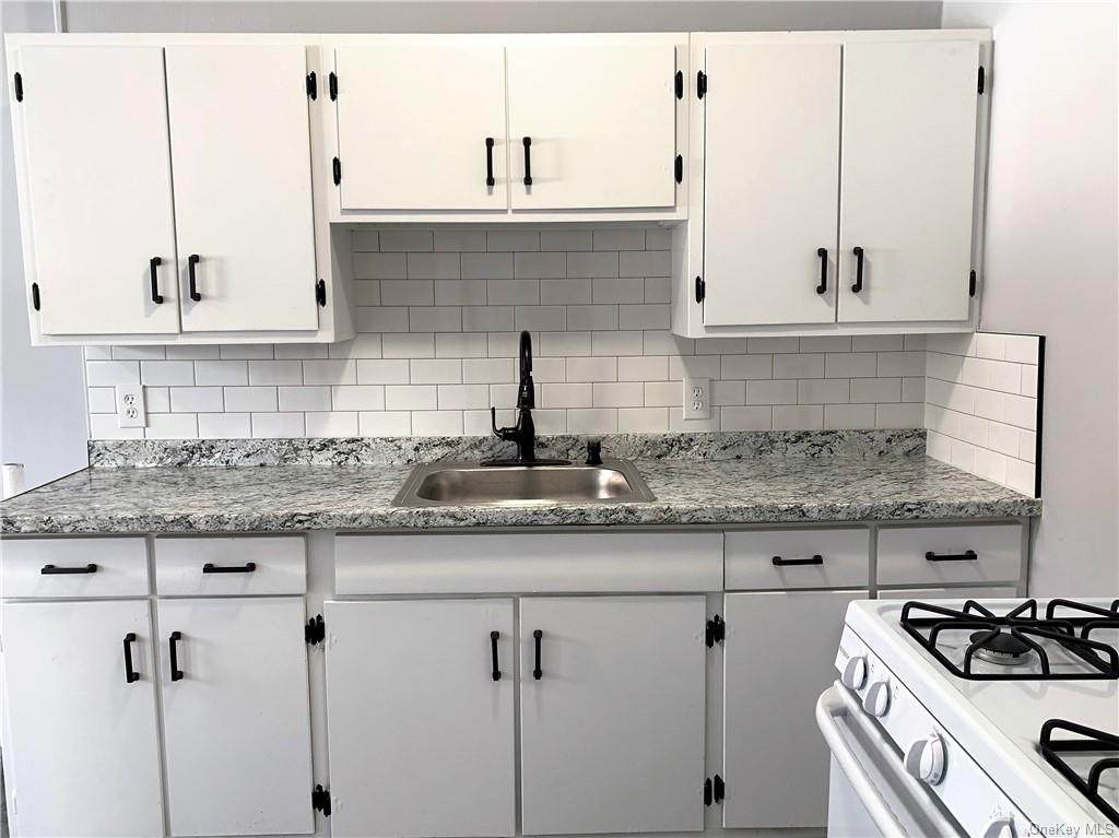 235 Hudson Street - Photo 1