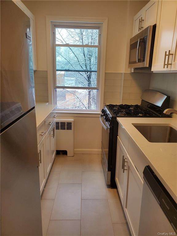 47 Point Street - Photo 1