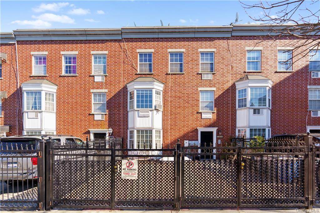 1310 Hoe Avenue - Photo 1