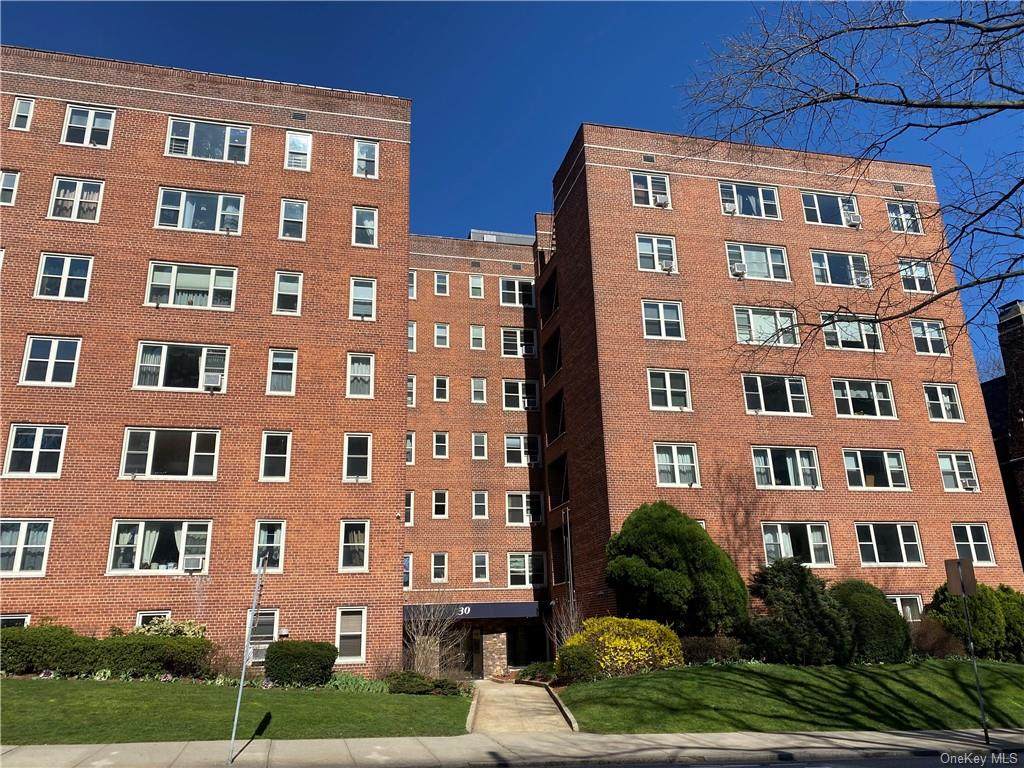 30 Broadway - Photo 1