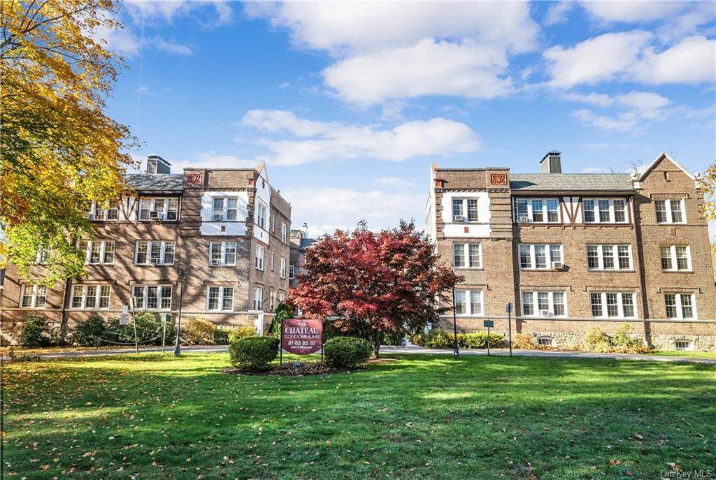 87 Broadway - Photo 1