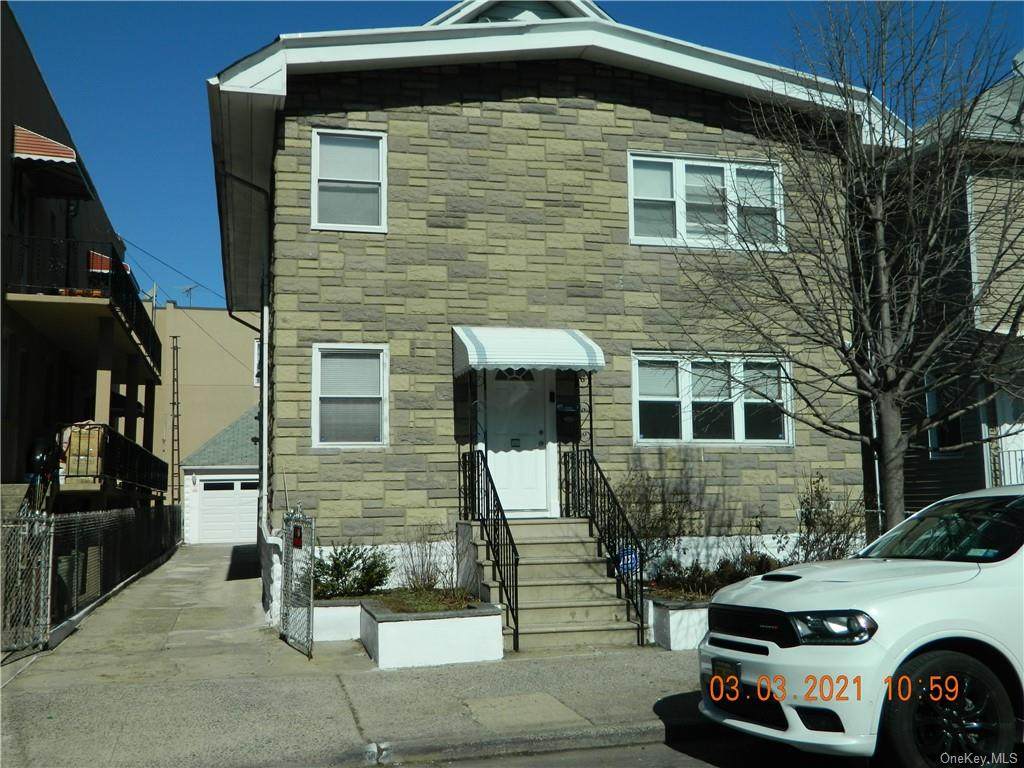 1005 Van Nest Avenue - Photo 1