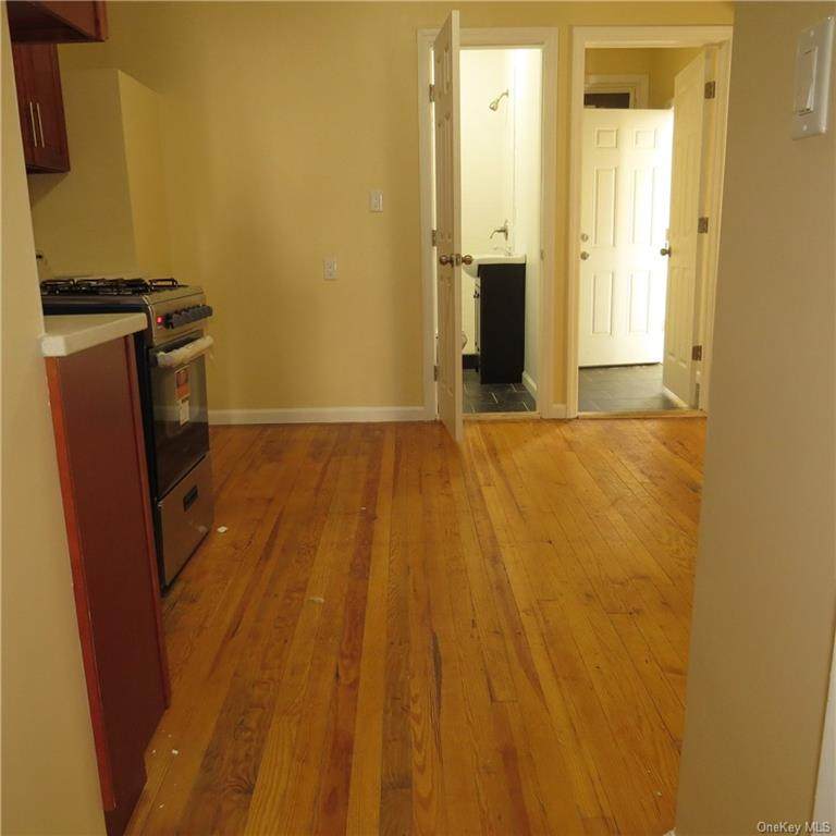 42 Yonkers Avenue - Photo 1