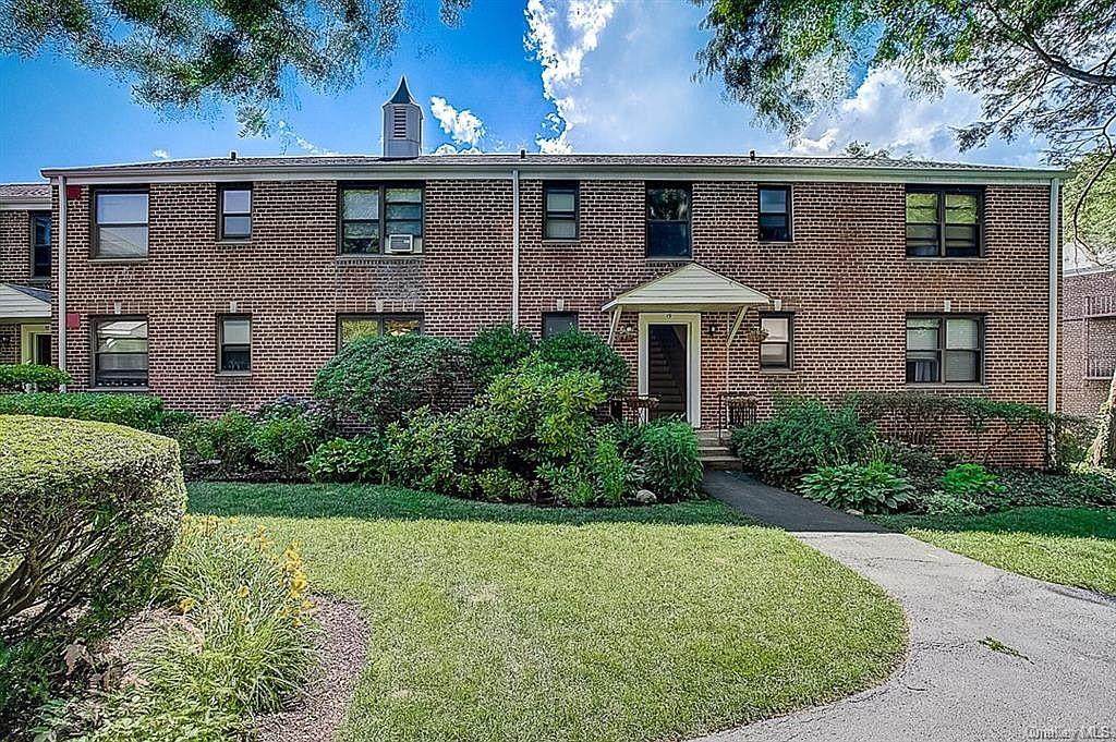 19 Rockledge Road - Photo 1