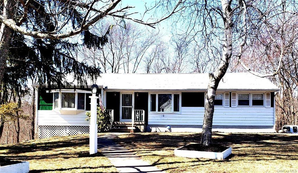 225 Maple Drive - Photo 1
