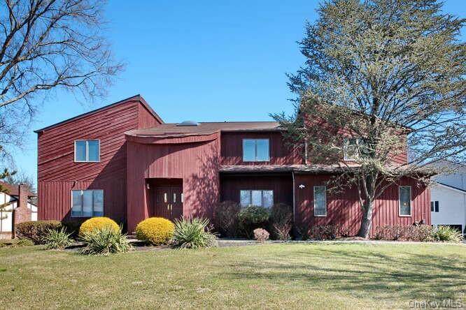 10 Lady Godiva Way - Photo 1