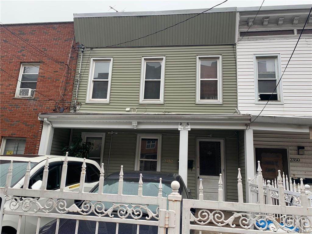 2352 Waterbury Avenue - Photo 1