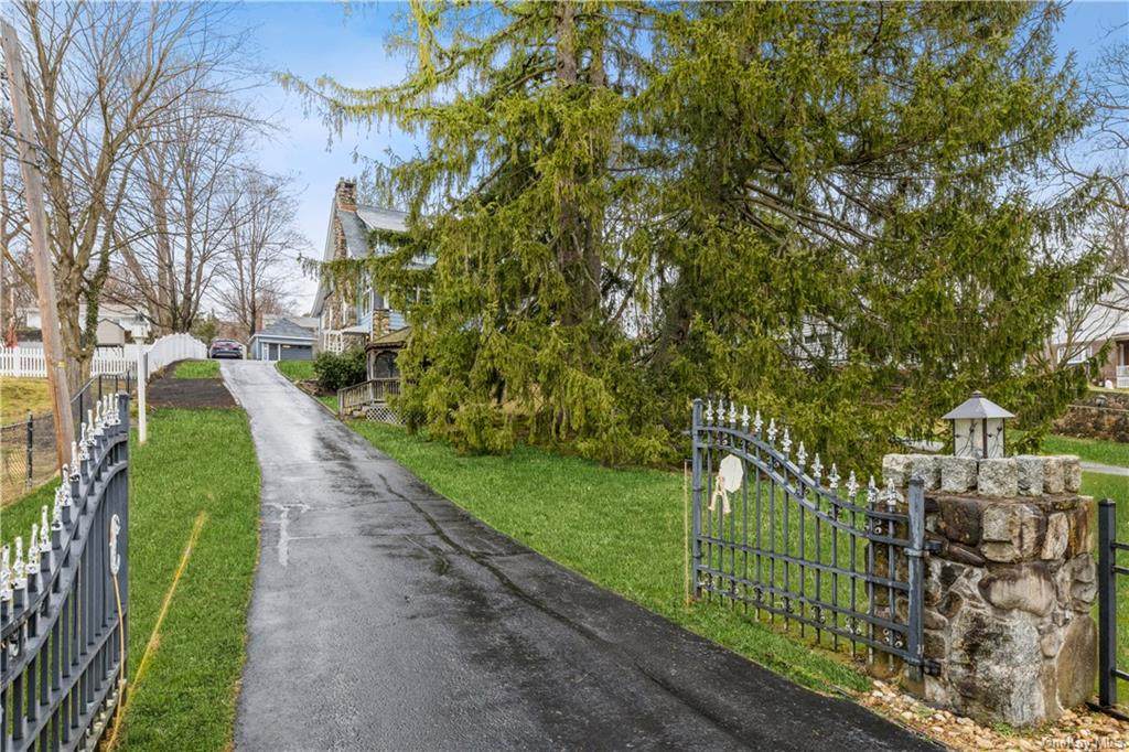 133 Main Street - Photo 1
