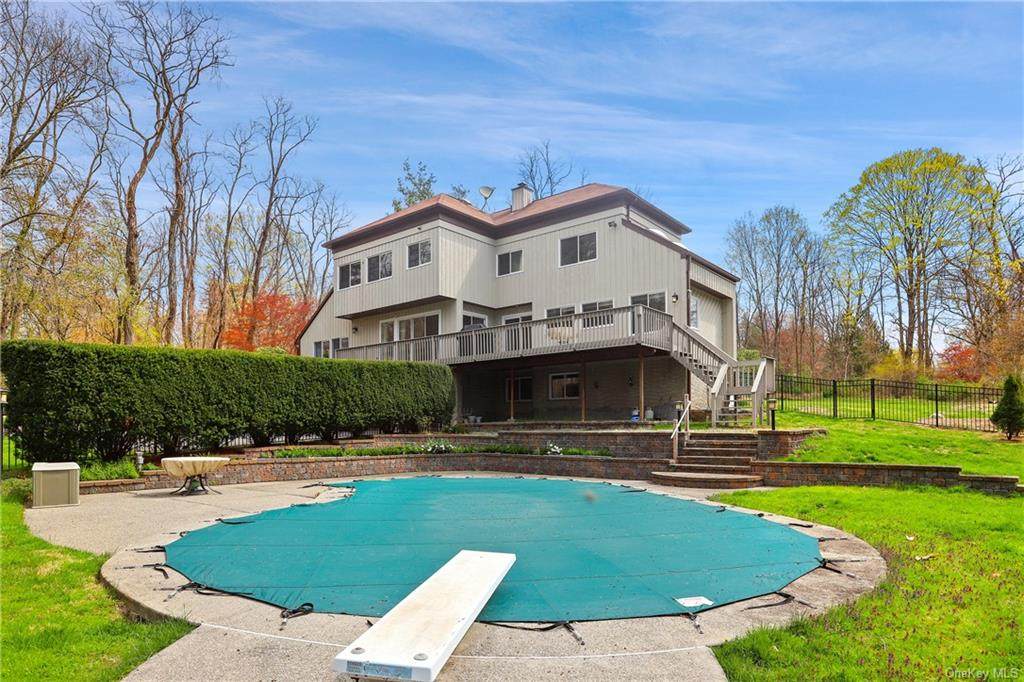 14 Louis Drive - Photo 1