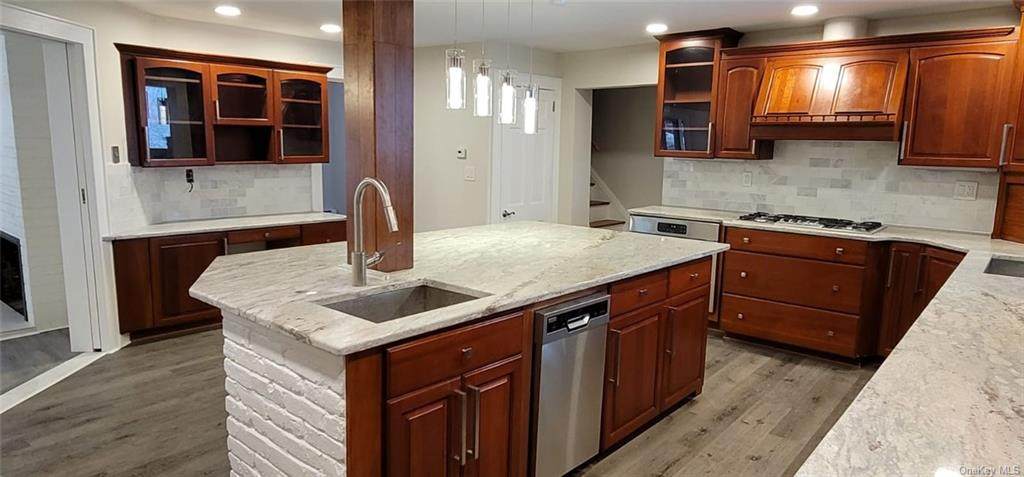 110 Willow Tree Road - Photo 1