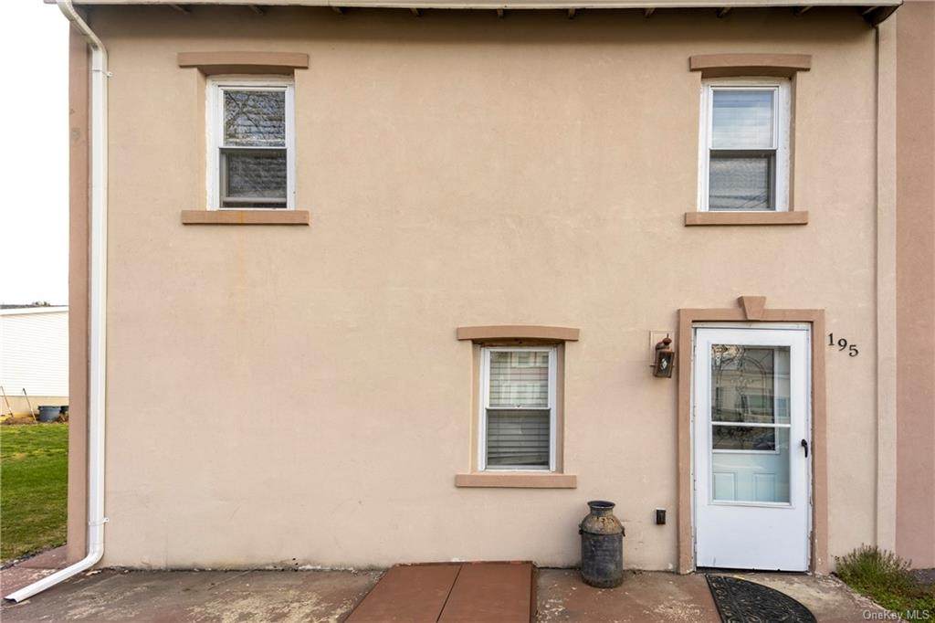 195 6th Street - Photo 1
