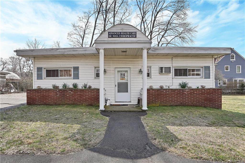 325 Nelson Avenue - Photo 1