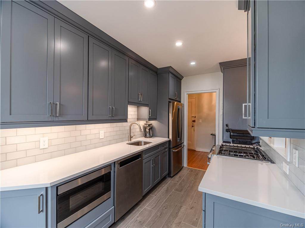 50 Broadway - Photo 1