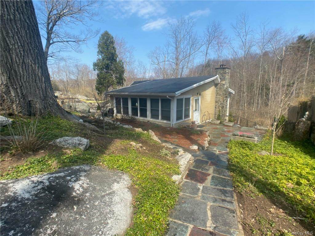 25 Evergreen Road - Photo 1