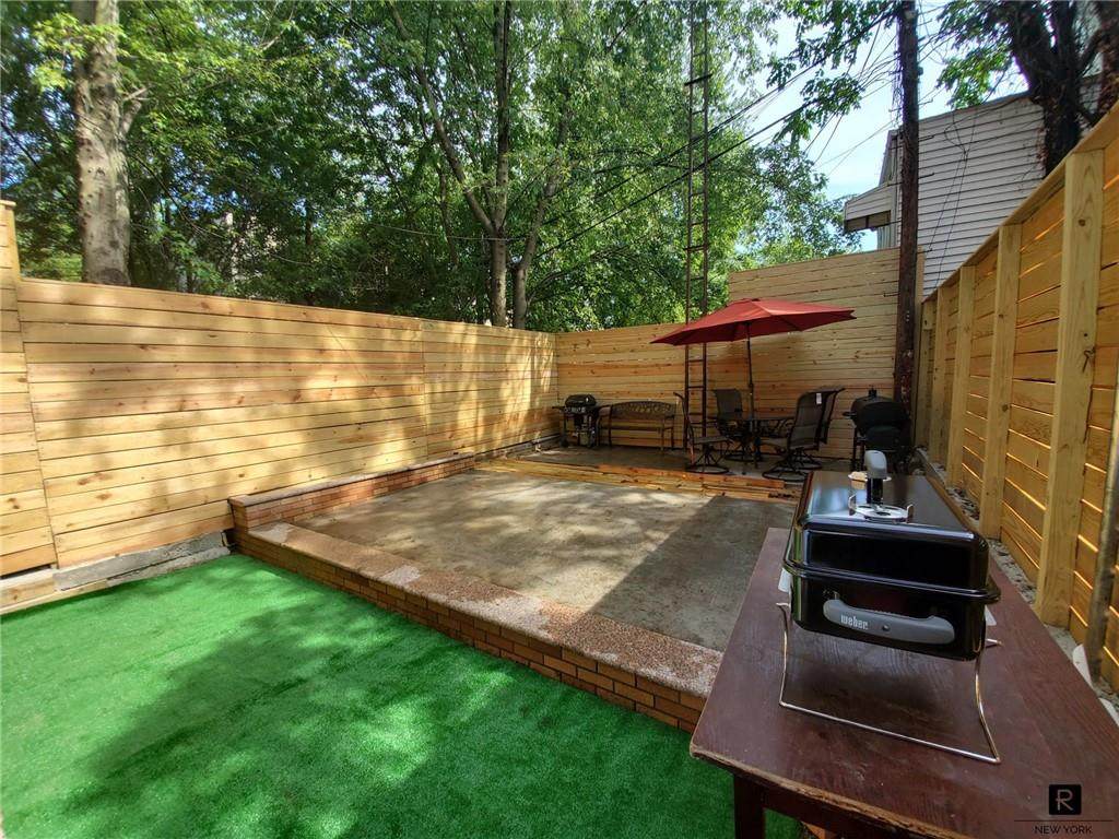 1358 Herkimer Street - Photo 1