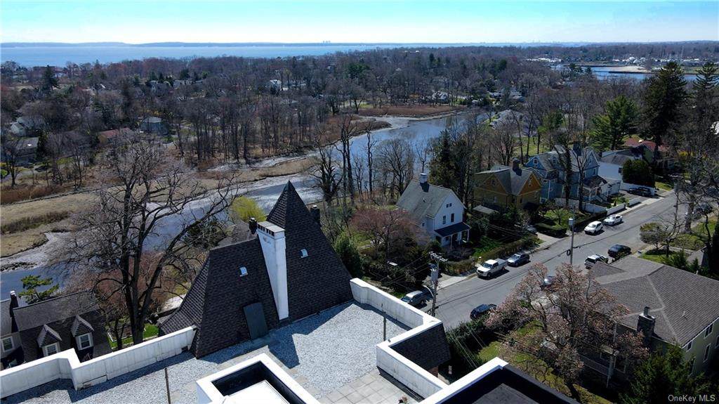 910 Stuart Avenue - Photo 1