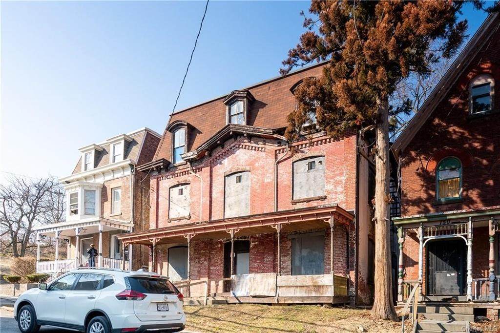 152 3rd Street - Photo 1