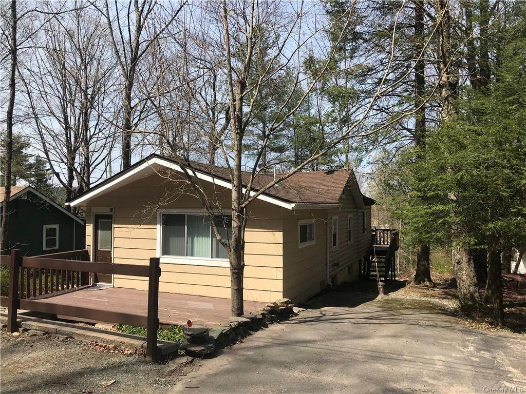 63 Kenoza Place - Photo 1