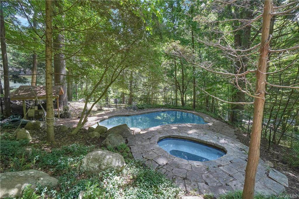 1323 Peekskill Hollow Road - Photo 1