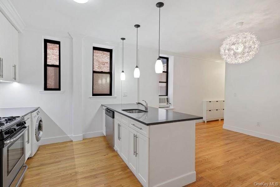 42 120th Street - Photo 1