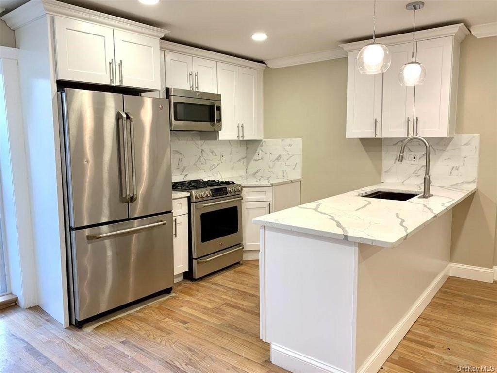 2301 Bathgate Avenue - Photo 1