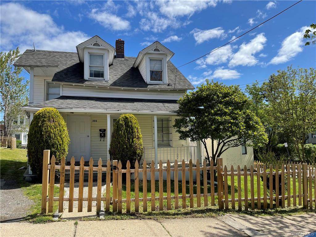 303 Irving Avenue - Photo 1